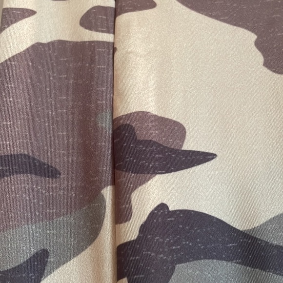 Camo Cardigan (runs small) - Picture 2 of 6